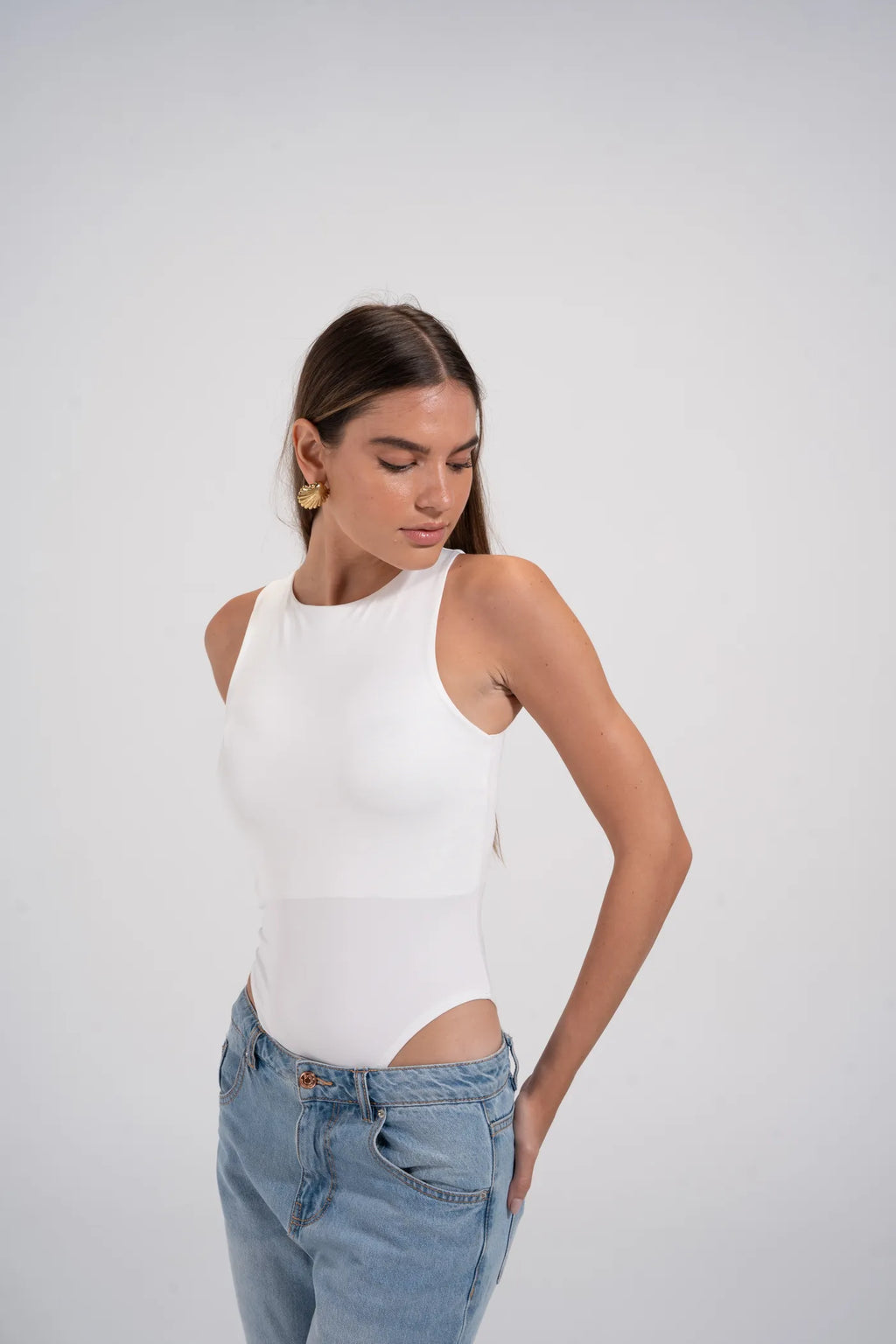 ROUND NECK BODYSUIT - White