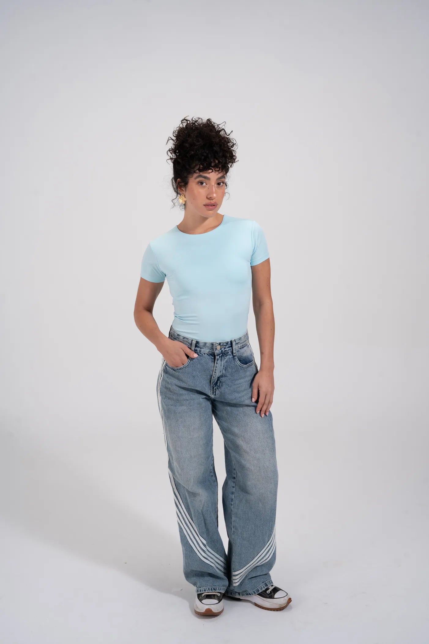 ROUND NECK SHORT SLEEVE - Baby Blue