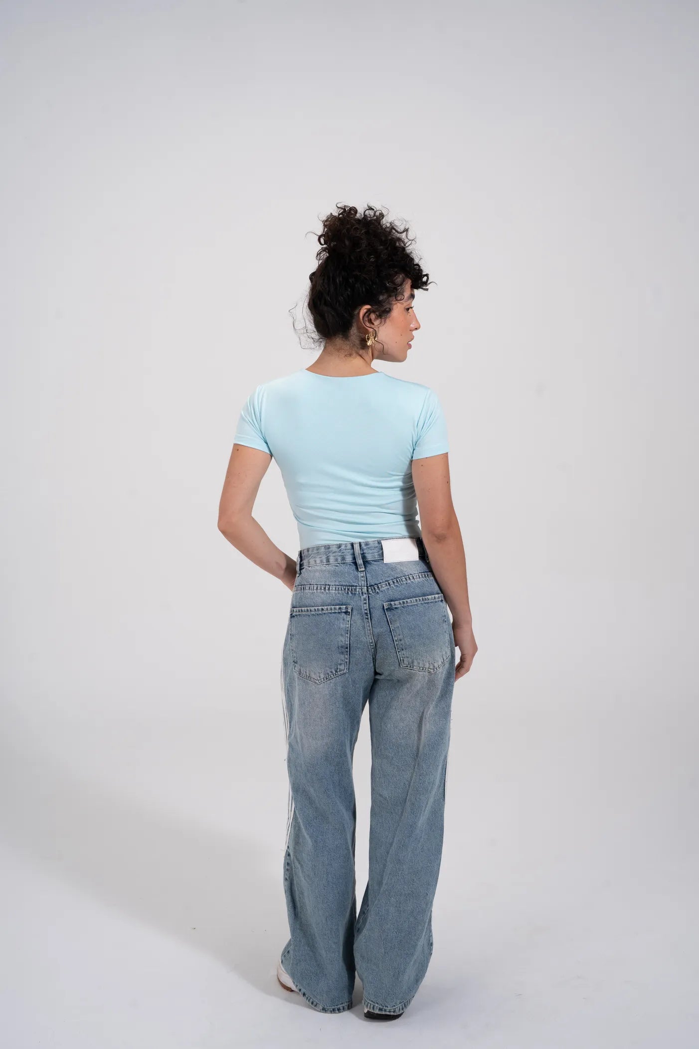 ROUND NECK SHORT SLEEVE - Baby Blue