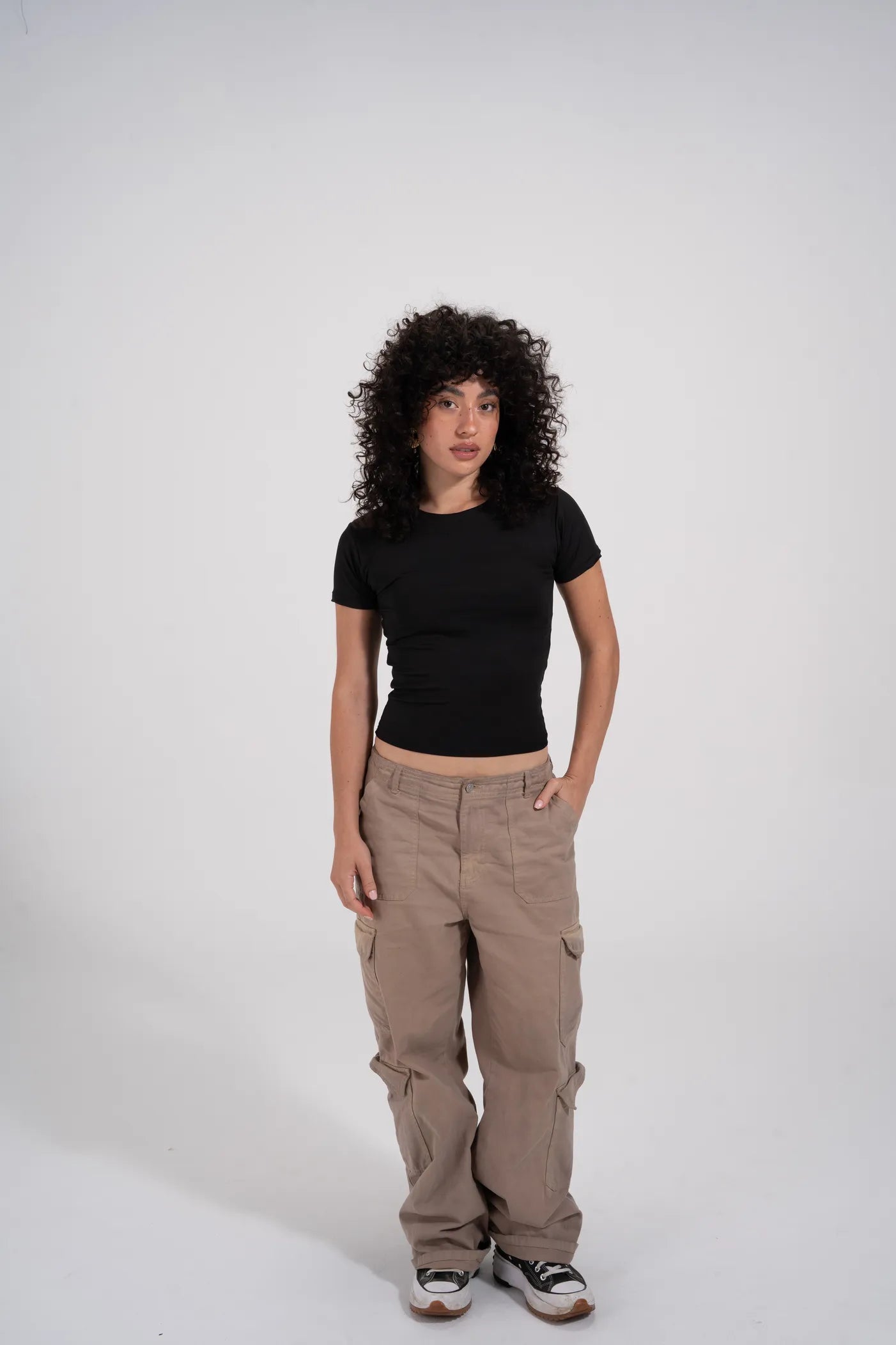 ROUND NECK SHORT SLEEVE - Black