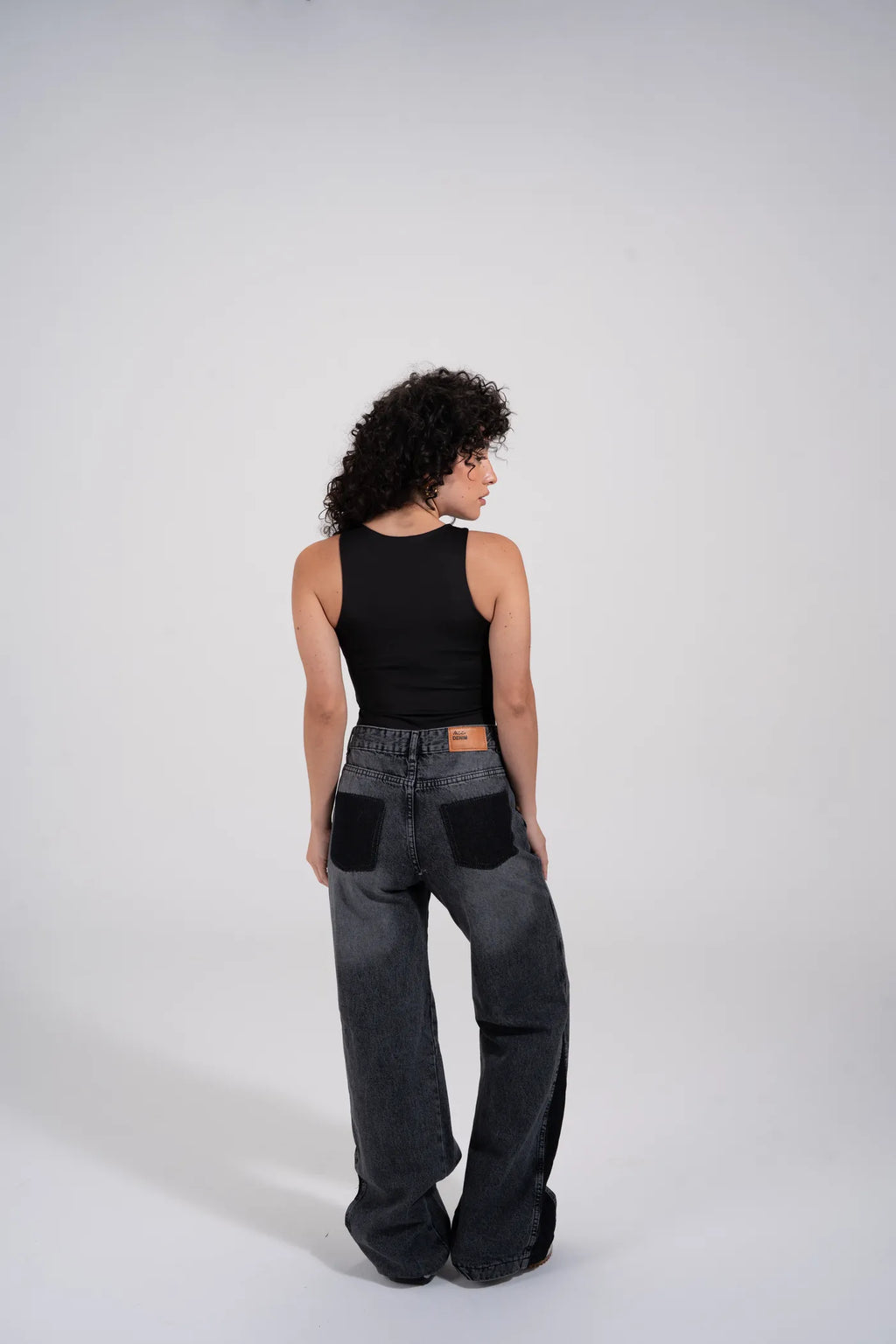 ROUND NECK BODYSUIT - Black